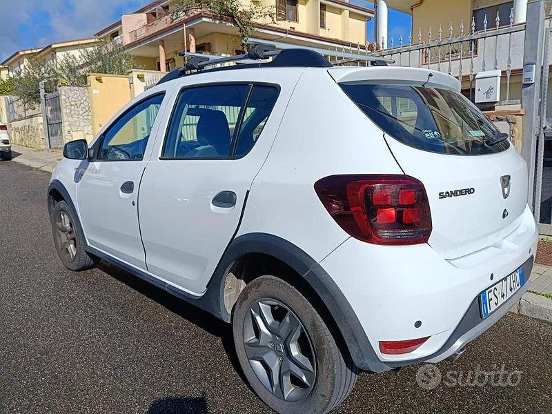 Usata Dacia Sandero Stepway 90 CV (66 kW) 2018 Bianco Berlina