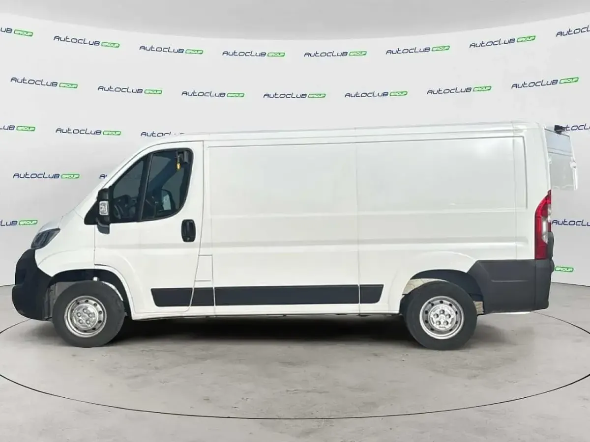 Usata Citroën Jumper Business Class 140 CV (102 kW) 2024 Bianco Monovolume