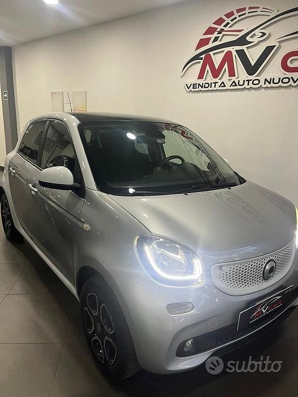 Usata Smart ForFour Passion 70 CV (51 kW) 2018 Grigio Utilitaria