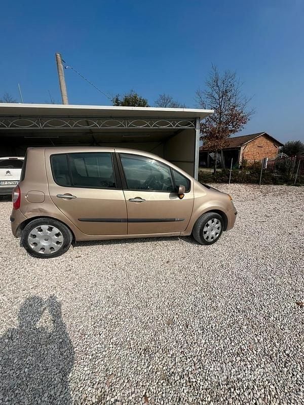 Usata Renault Modus 106 CV (77 kW) 2006 Monovolume
