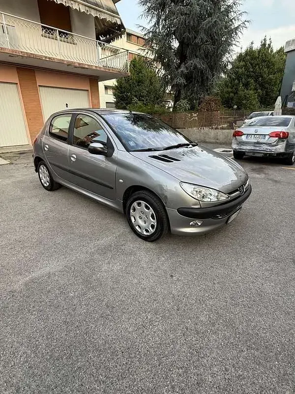 Usata Peugeot 206 S 88 CV (64 kW) 2005 Grigio Berlina