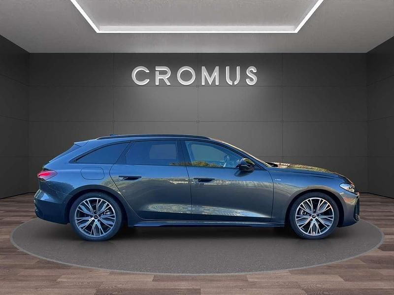 Nuova Audi A5 S-Line 204 CV (150 kW) 2025 Nero mythos metallizzato Station wagon