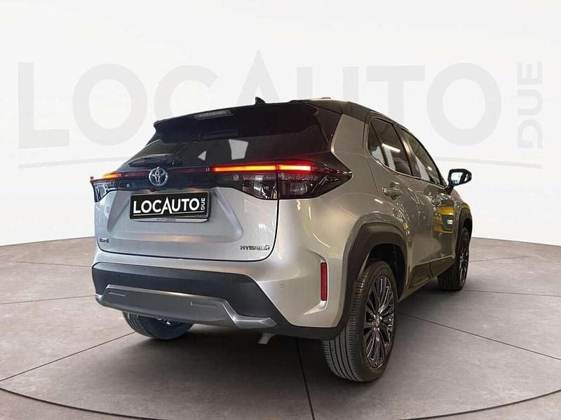 Usata Toyota Yaris Cross 116 CV (85 kW) 2022 Grigio SUV