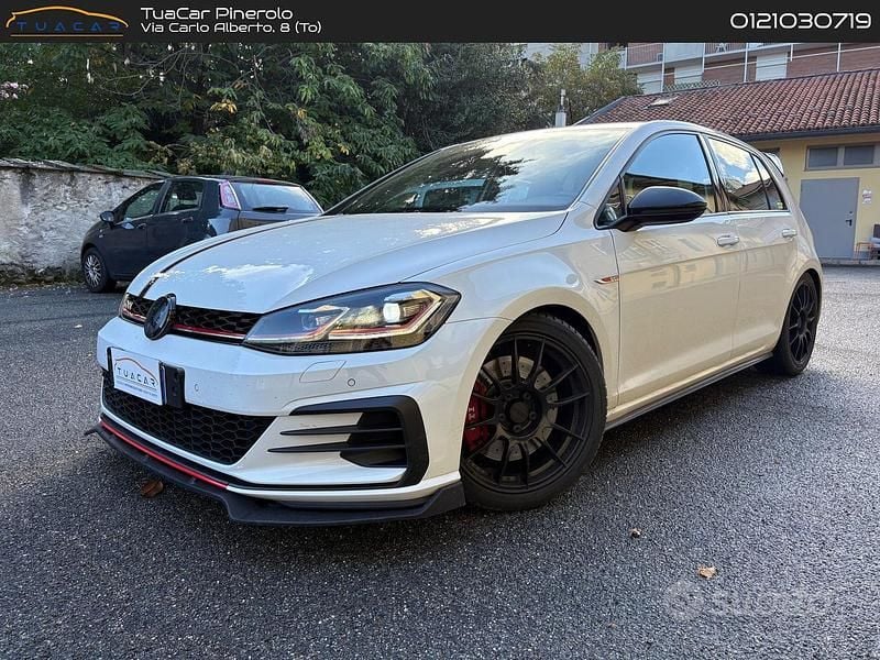 Bianco Usata 2019 VW Golf VII GTI Tre volumi | 26.000 € (Buon prezzo) - Immagine 1/4