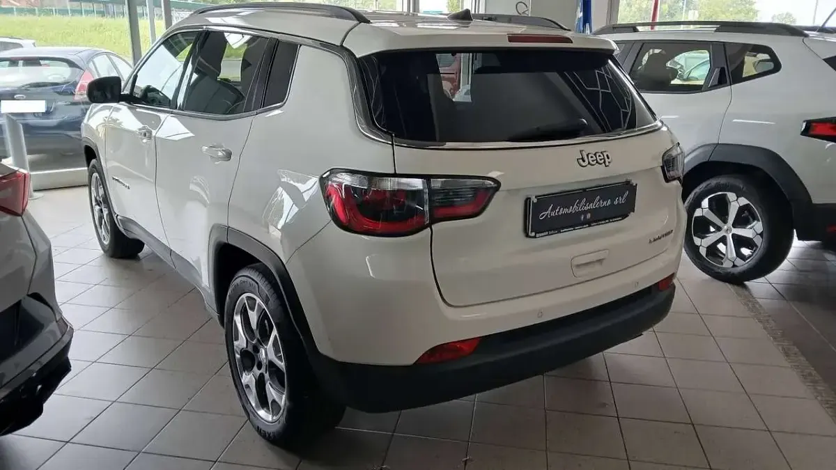 Usata Jeep Compass Limited 140 CV (102 kW) 2019 Bianco SUV