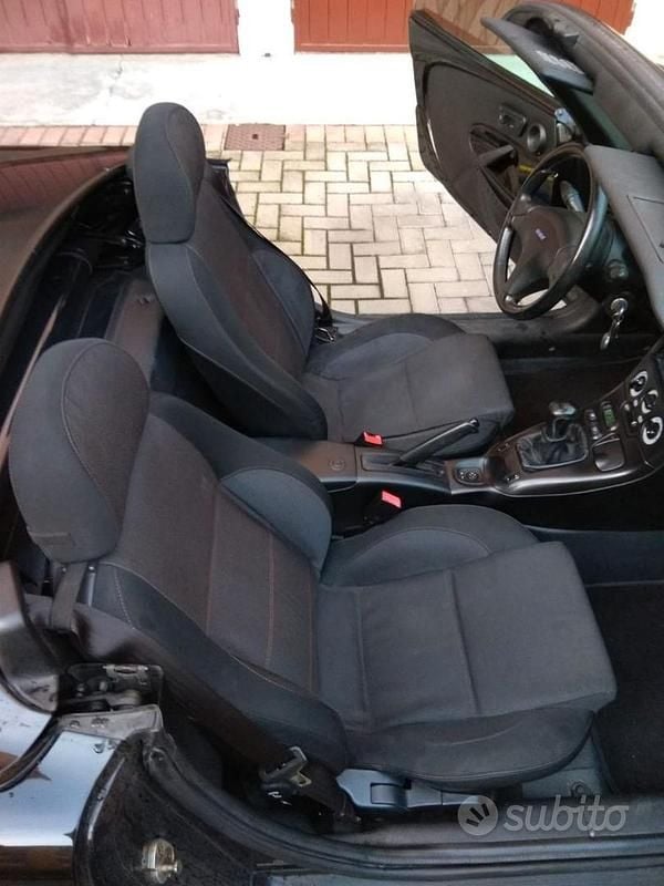 Usata Fiat Barchetta 131 CV (96 kW) 1999 Nero Cabrio