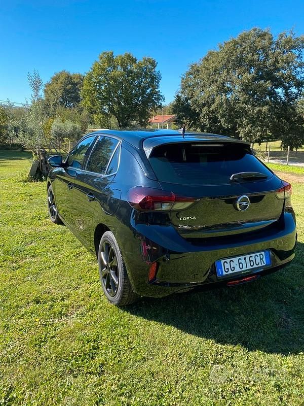 Usata Opel Corsa 102 CV (75 kW) 2021 Nero Berlina
