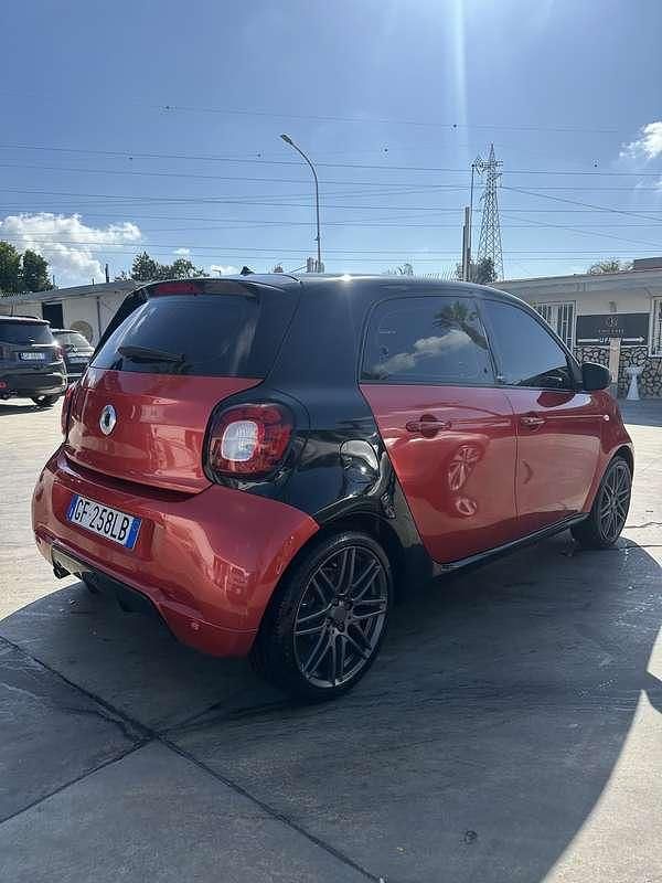 Usata Smart ForFour Passion 90 CV (66 kW) 2017 Utilitaria