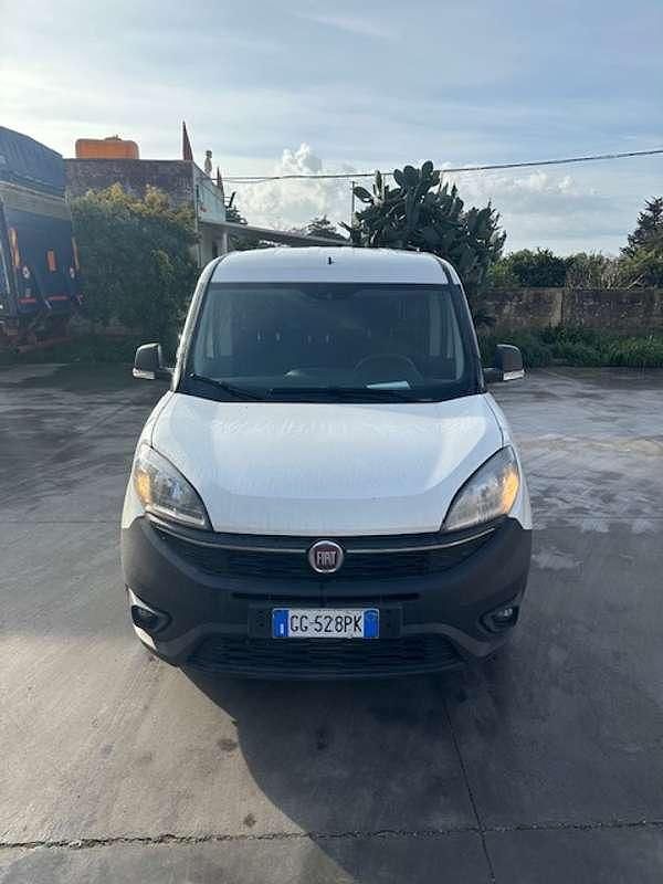 Usata Fiat Doblò 120 CV (88 kW) 2021 Monovolume