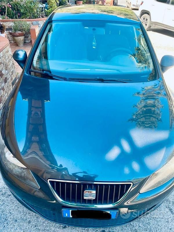 Usata Seat Ibiza 69 CV (50 kW) 2012 Grigio Berlina