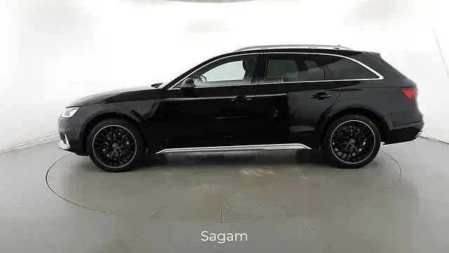 Usata Audi A4 Allroad Business 204 CV (150 kW) 2023 Nero mito metallizzato Station wagon
