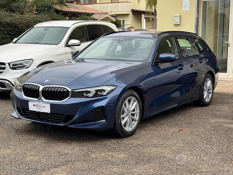 Usata BMW 320e 190 CV (139 kW) 2022 Blu Station wagon