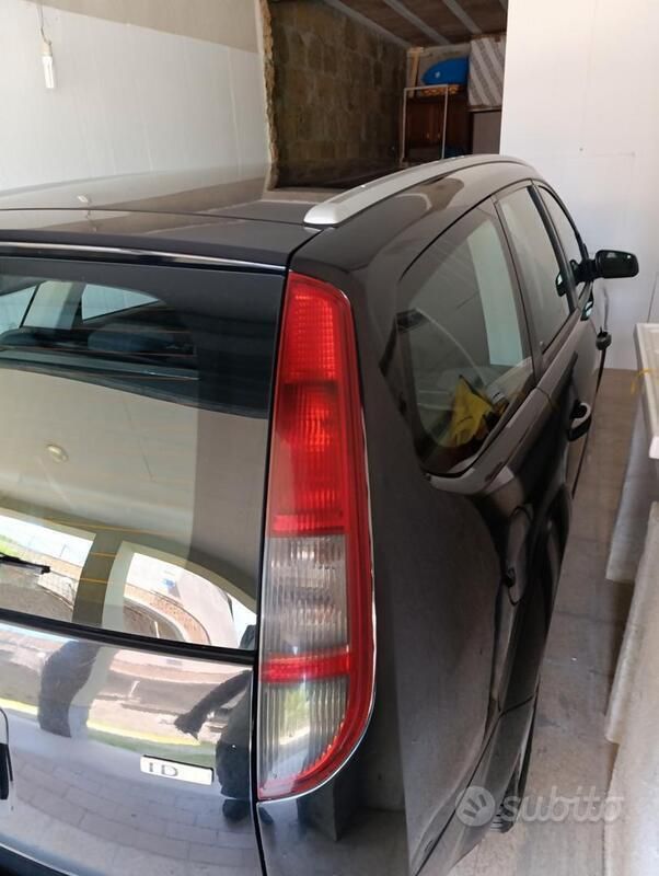 Usata Ford Focus Style 116 CV (85 kW) 2008 Blu/azzurro Station wagon