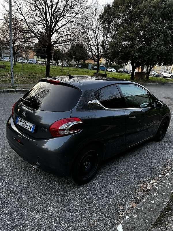 Usata Peugeot 208 Allure 120 CV (88 kW) 2013 Utilitaria