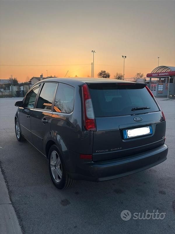 Usata 2007 Ford C-MAX Monovolume | 4899 € - Immagine 1/4
