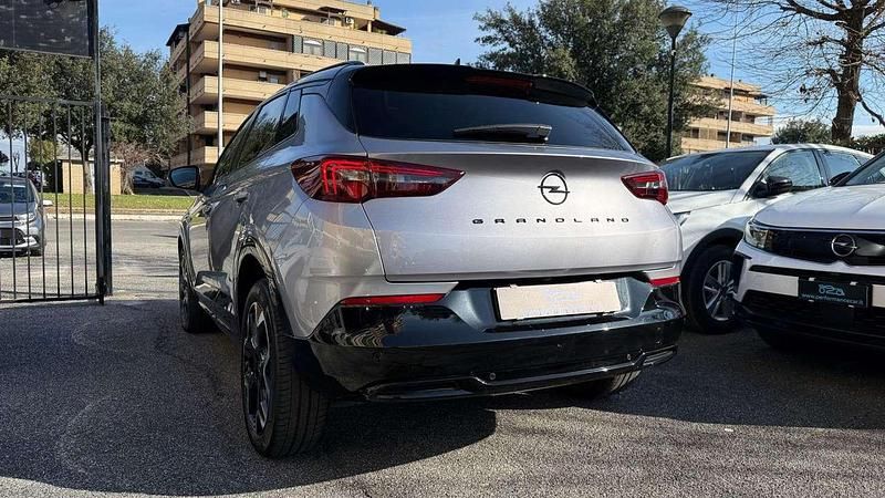 Usata Opel Grandland X 131 CV (96 kW) 2024 Argento/nero metallizzato SUV