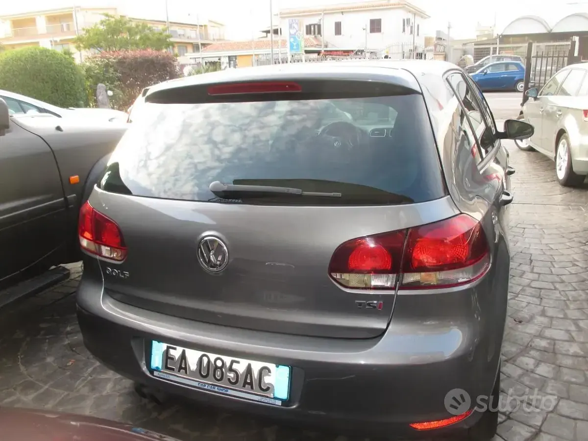 Usata VW Golf VI Highline 122 CV (89 kW) 2010 Grigio Utilitaria