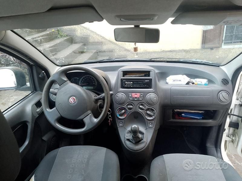 Usata Fiat Panda Dynamic 77 CV (56 kW) 2012 Bianco Utilitaria