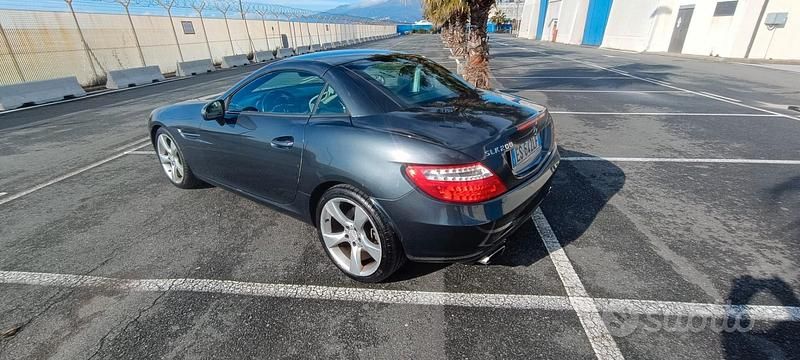 Usata Mercedes SLK200 184 CV (135 kW) 2013 Grigio Cabrio