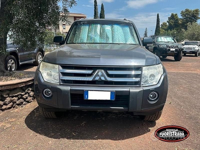 Usata Mitsubishi Pajero Instyle 170 CV (125 kW) 2009 Blu SUV