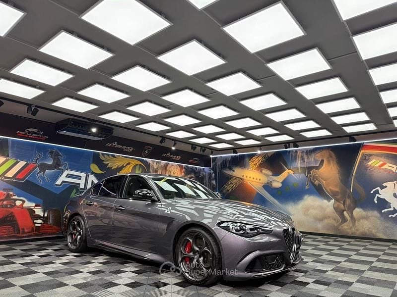 Usata Alfa Romeo Giulia Quadrifoglio 519 CV (381 kW) 2023 Grigio Berlina