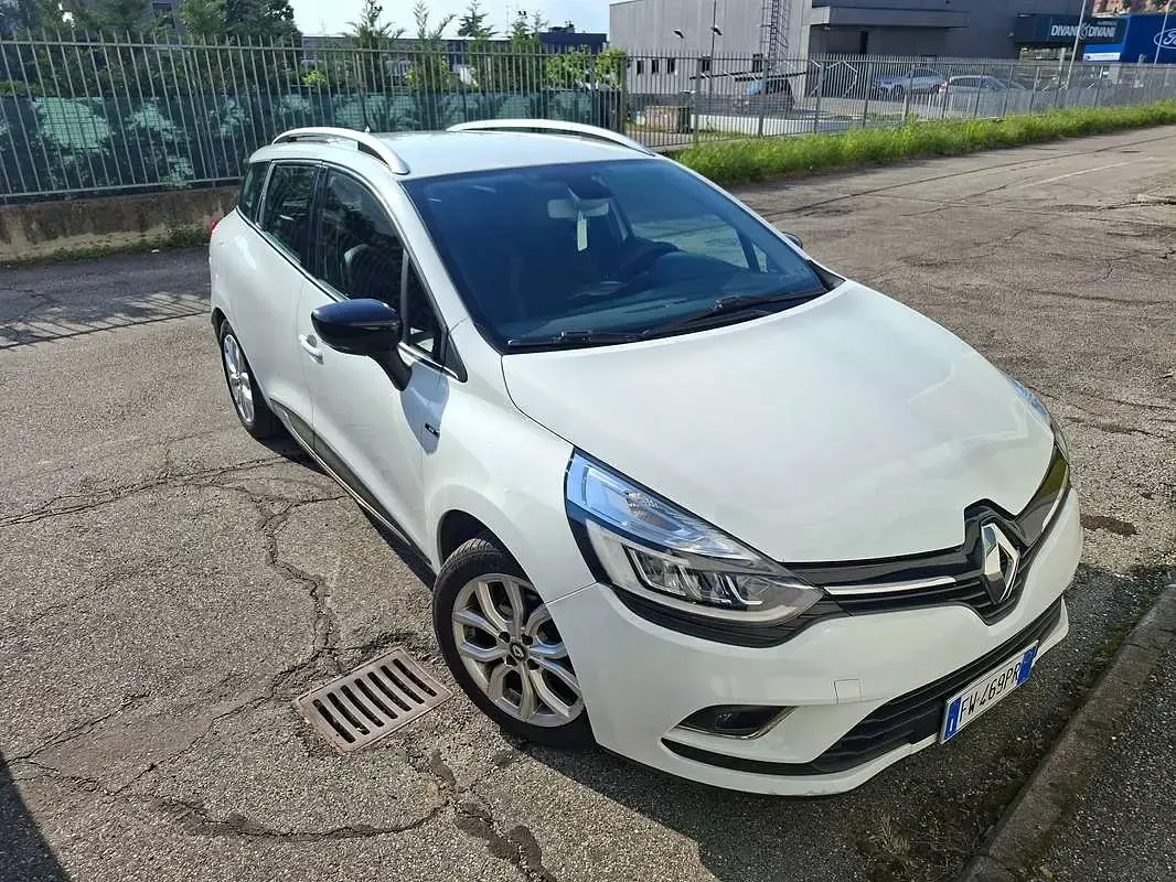 Usata Renault Clio Life 75 CV (55 kW) 2019 Bianco Furgone