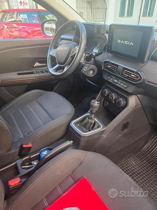 Usata Dacia Sandero 90 CV (66 kW) 2023 Blu Monovolume