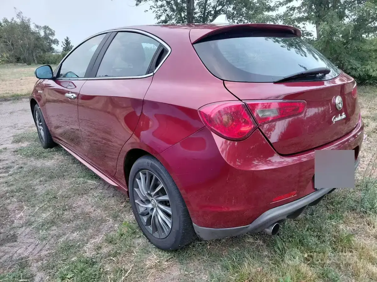 Usata Alfa Romeo Giulietta 140 CV (102 kW) 2011 Rosso Utilitaria