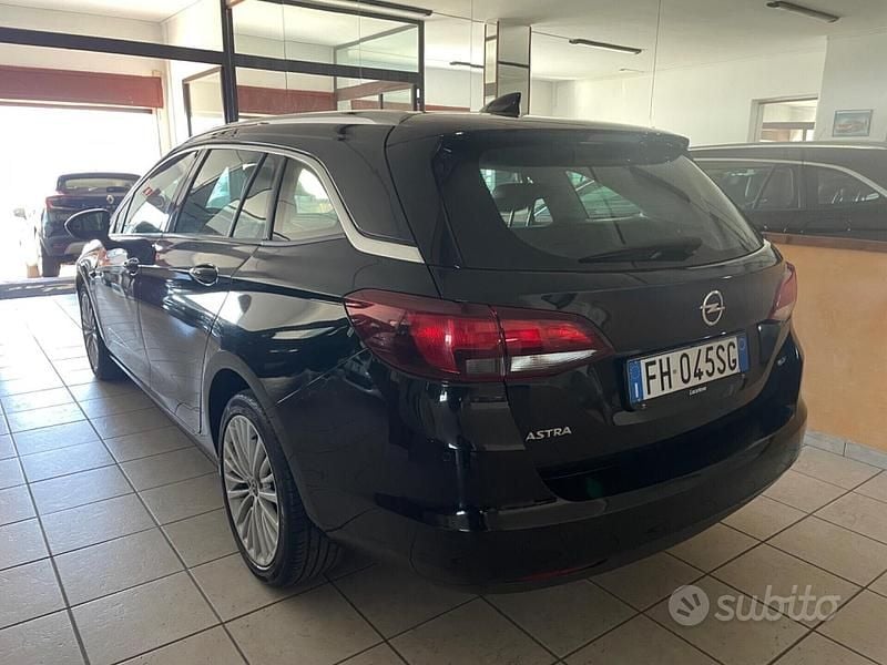 Usata Opel Astra OPC 136 CV (100 kW) 2017 Nero Berlina