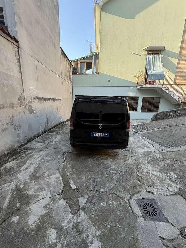 Usata Mercedes V250 Avantgarde 190 CV (139 kW) 2024 Monovolume