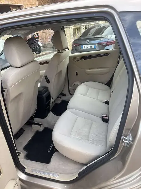 Usata Mercedes A180 Elegance 109 CV (80 kW) 2004 Monovolume