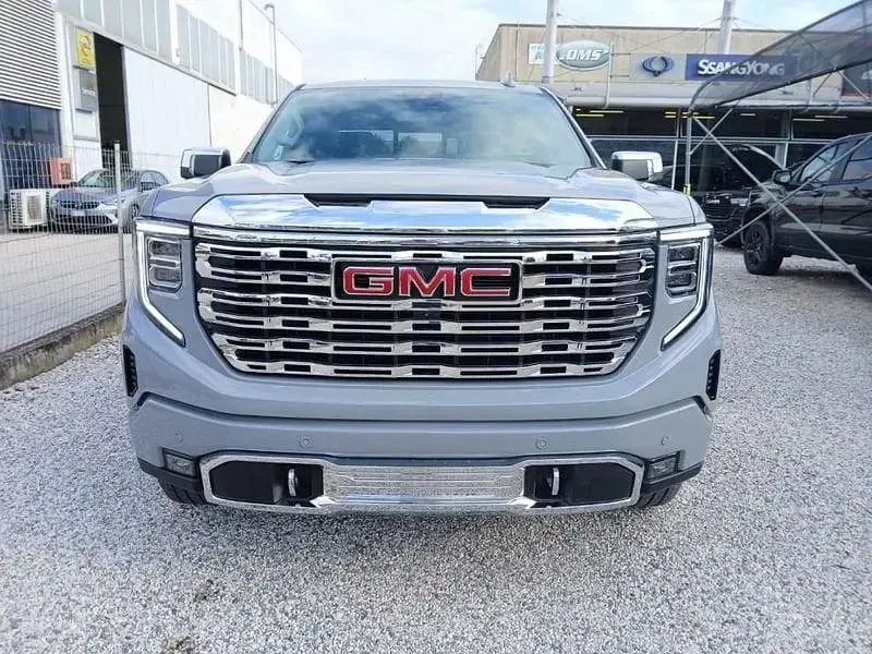 Nuova GMC Sierra 420 CV (308 kW) 2026 Grigio Pick-up