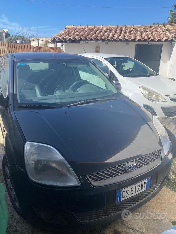 Usata Ford Fiesta 2003 Nero Utilitaria