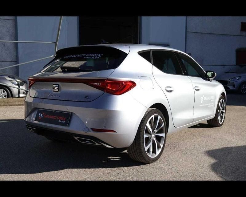 Occasion Seat Leon FR 204 PK (150 kW) 2024 Zilver Sedan