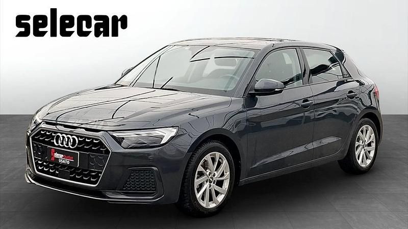 Usata Audi A1 Sportback Admired 116 CV (85 kW) 2019 5t grigio satin metallizzato Utilitaria