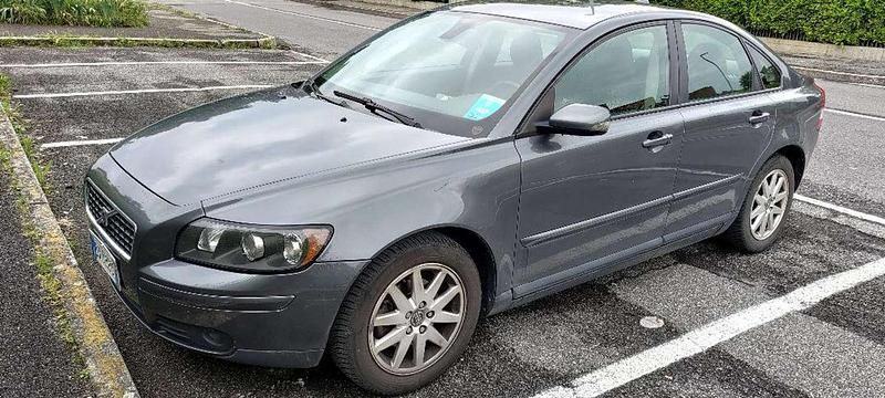 Grigio Usata 2006 Volvo S40 Momentum Tre volumi | 2900 € (Buon prezzo) - Immagine 1/4