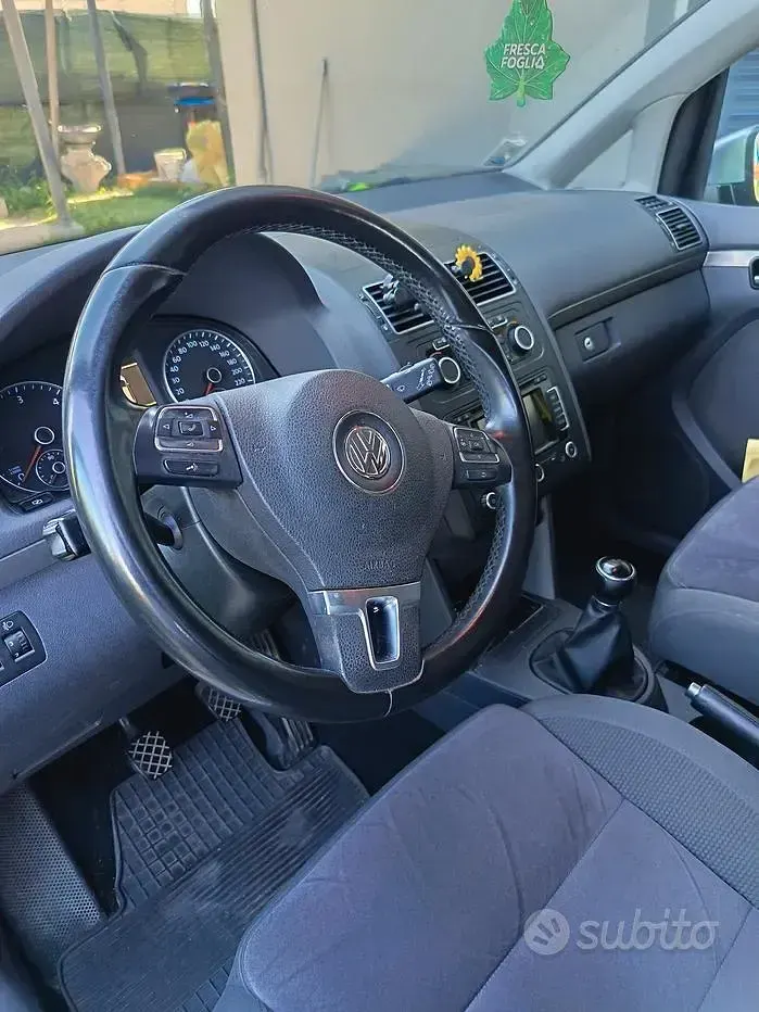 Usata VW Touran 2013 Grigio Monovolume
