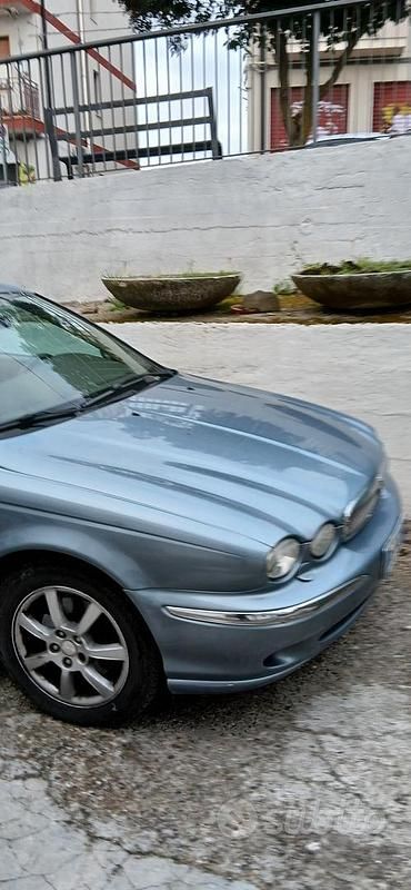 Usata Jaguar X-type 130 CV (95 kW) 2004 Blu Berlina