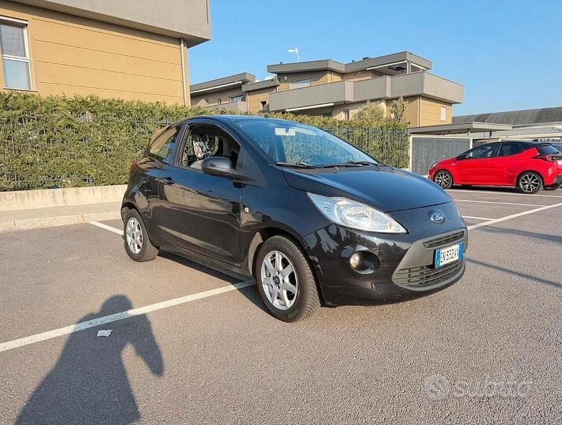 Usata Ford Ka 69 CV (50 kW) 2013 Nero Utilitaria