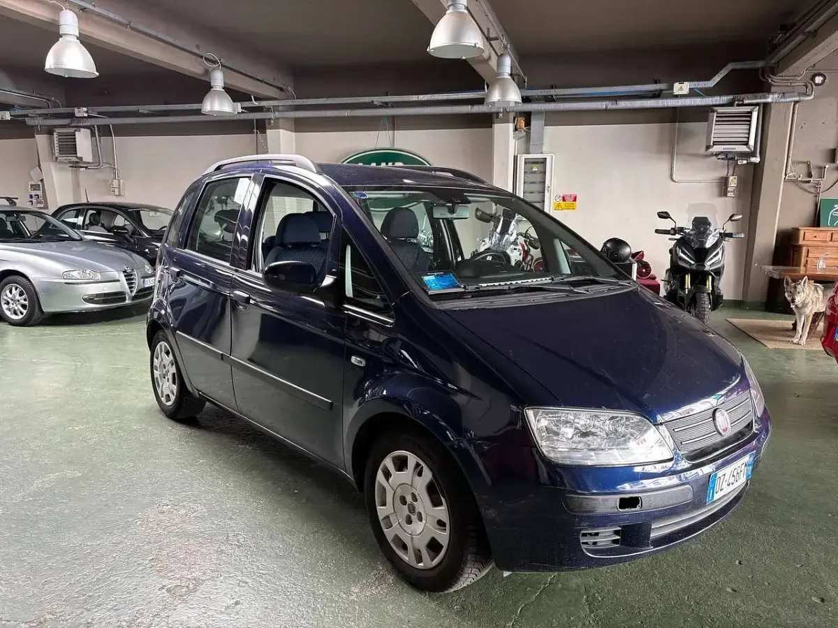 Usata Fiat Idea 77 CV (56 kW) 2009 Blu/azzurro Monovolume