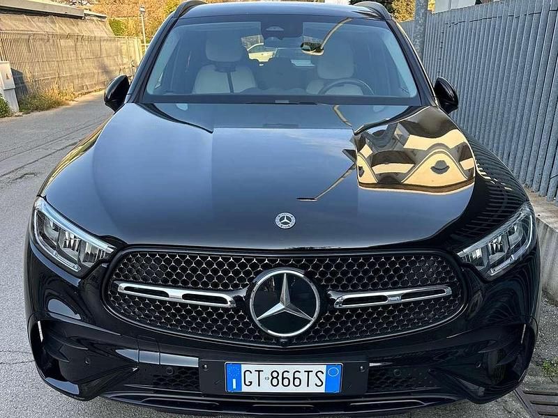 Usata Mercedes GLC300 AMG Line Premium 197 CV (144 kW) 2024 Nero SUV