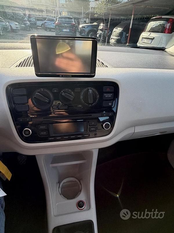 Usata VW up! 65 CV (47 kW) 2012 Nero Utilitaria