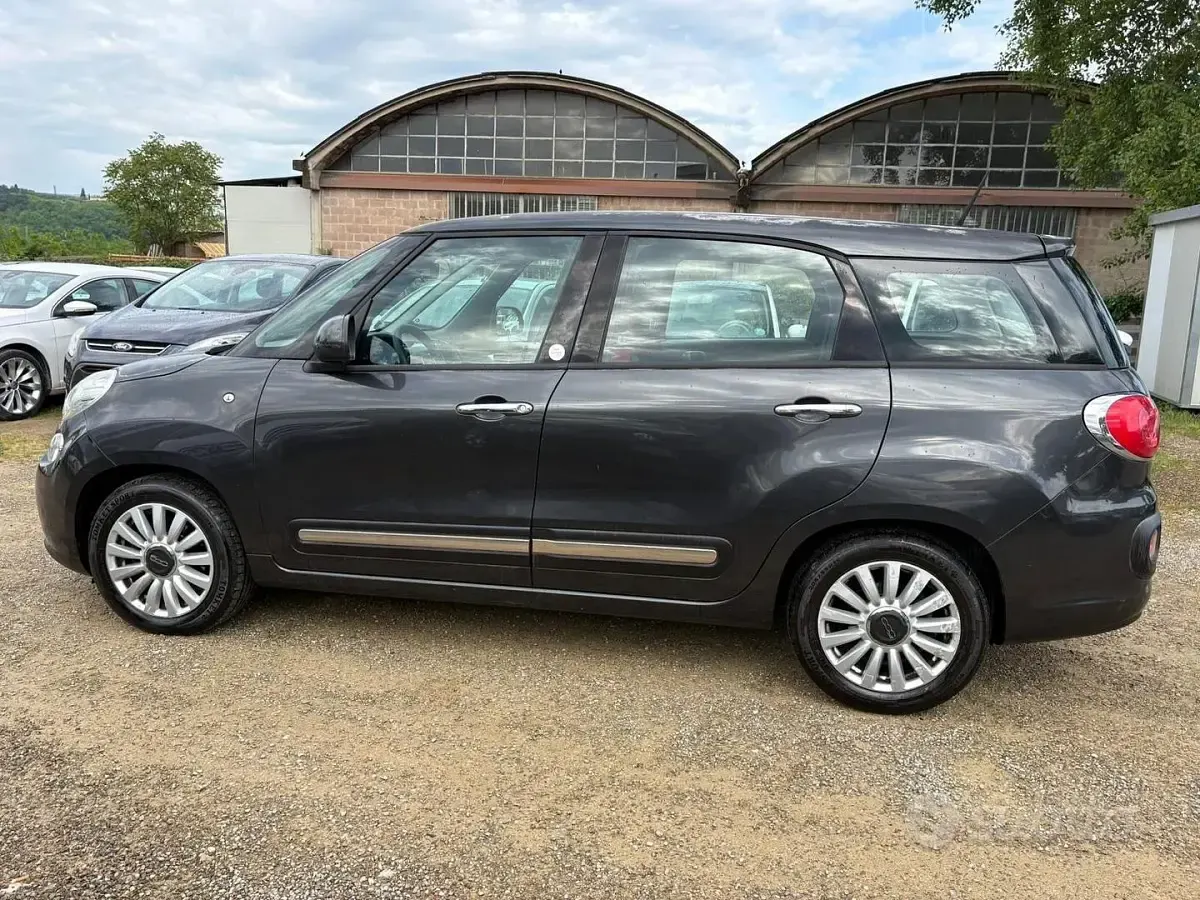 Usata Fiat 500L Living 105 CV (77 kW) 2015 Grigio Monovolume