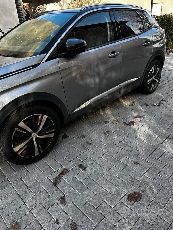 Usata Peugeot 3008 Active 120 CV (88 kW) 2018 Grigio Station wagon