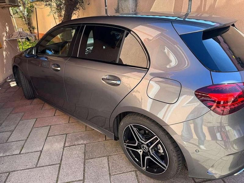 Usata Mercedes A200 Advantage 150 CV (110 kW) 2025 Grigio Berlina
