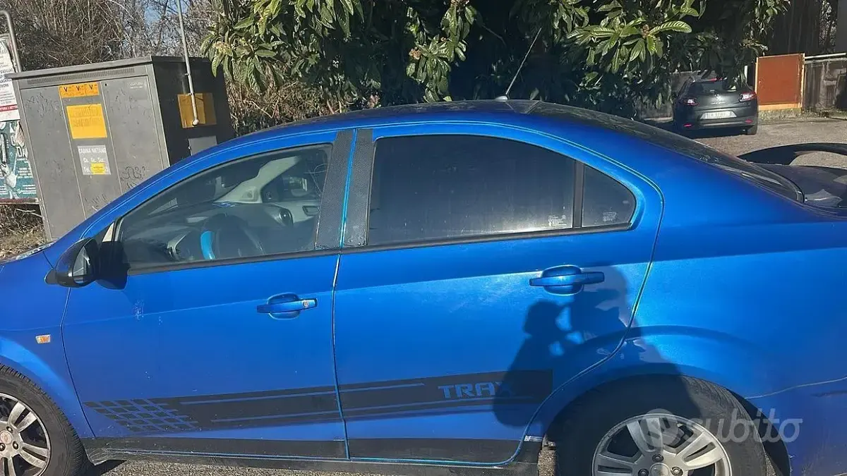 Usata Chevrolet Aveo 86 CV (63 kW) 2012 Bluazzurro Berlina