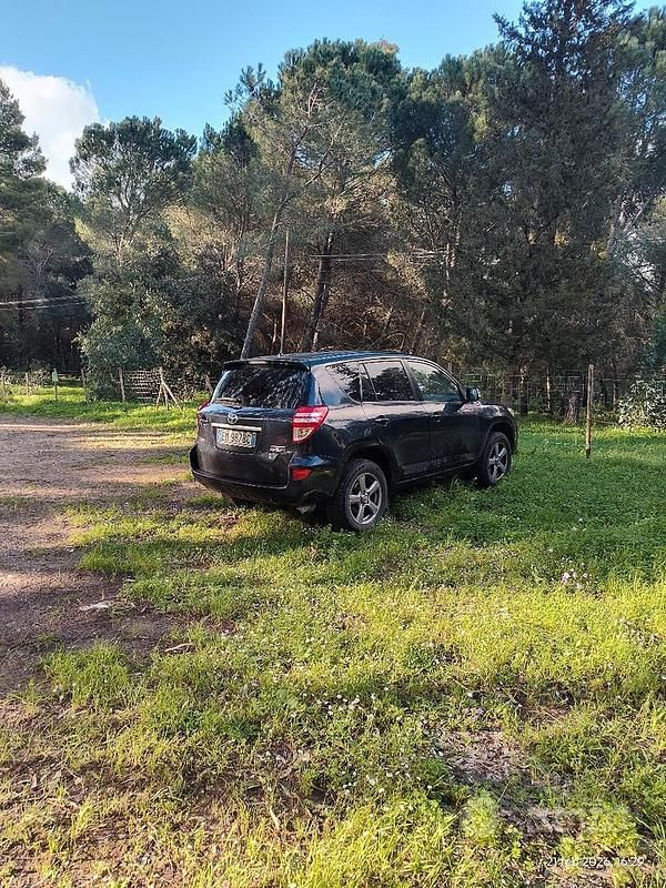 Usata Toyota RAV4 150 CV (110 kW) 2012 Nero SUV