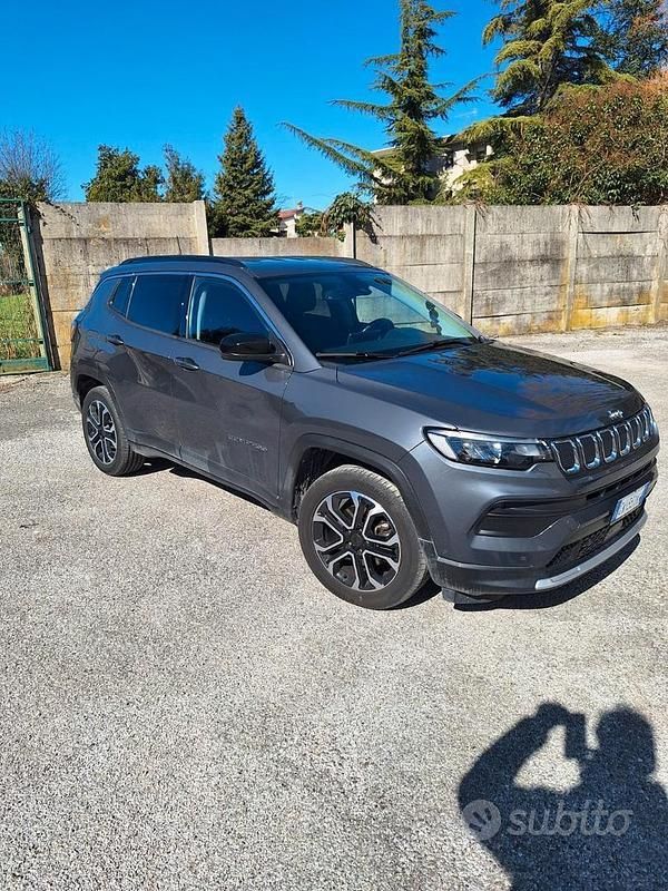 Usata Jeep Compass Limited 131 CV (96 kW) 2022 Grigio SUV