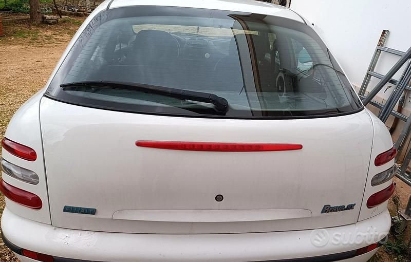 Usata Fiat Brava 80 CV (58 kW) 1997 Bianco Utilitaria