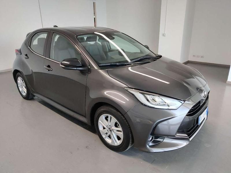 Usata Mazda 2 Comfort 116 CV (85 kW) 2022 Grigio Utilitaria